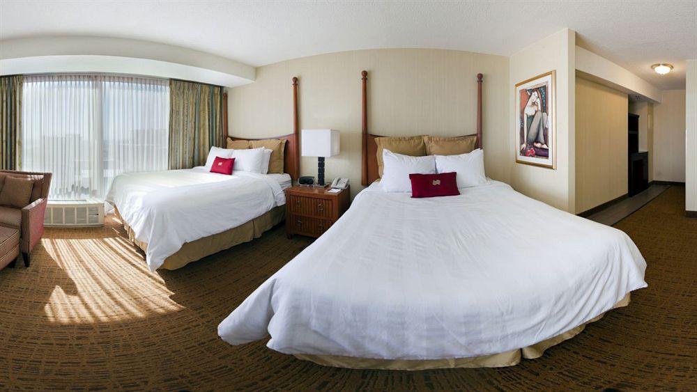 City Place Hotel Сейнт Луис Екстериор снимка