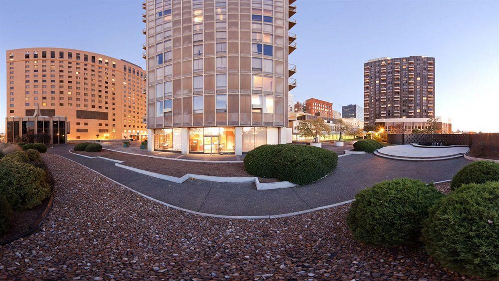 City Place Hotel Сейнт Луис Екстериор снимка