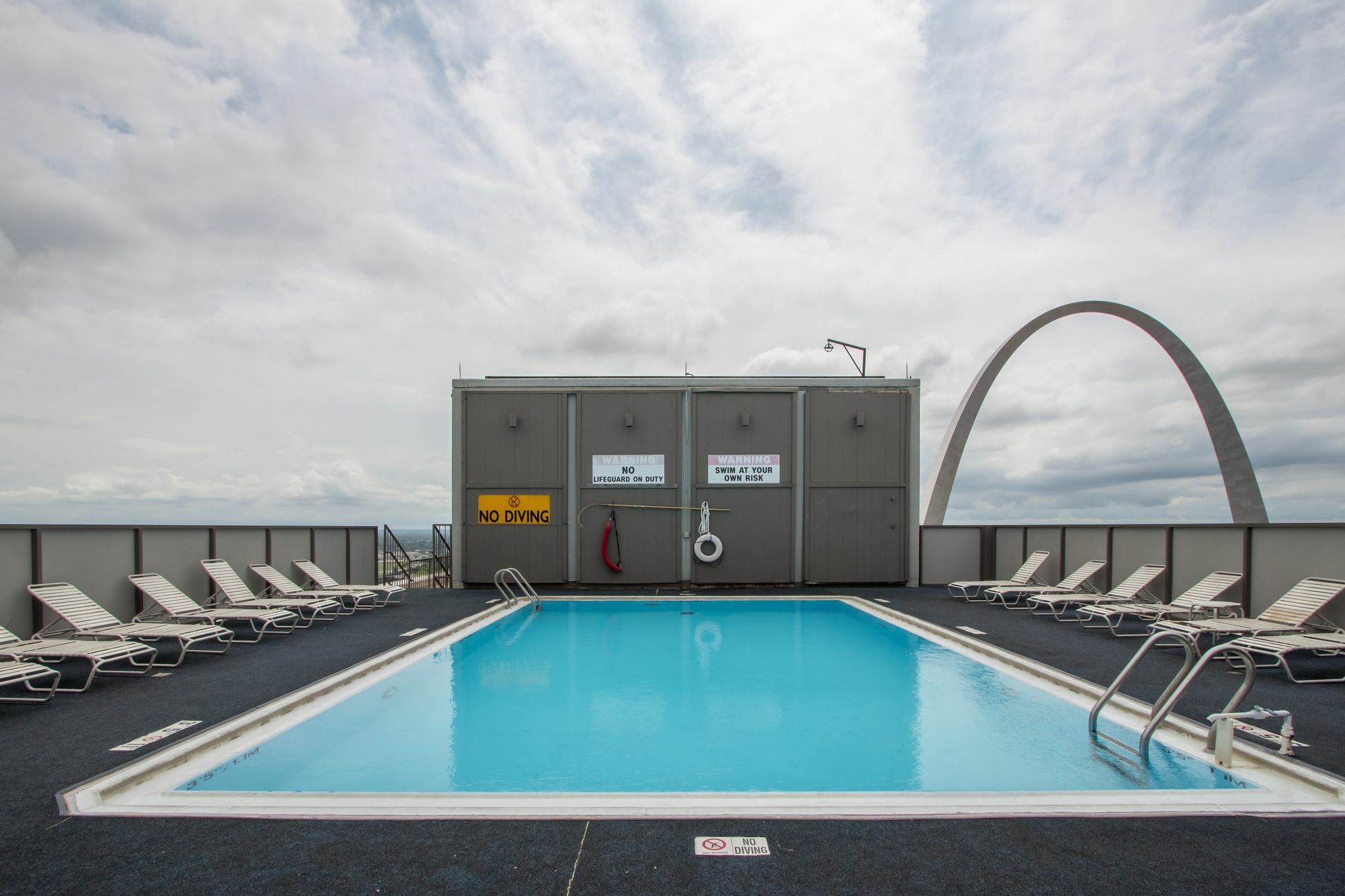 City Place Hotel Сейнт Луис Екстериор снимка