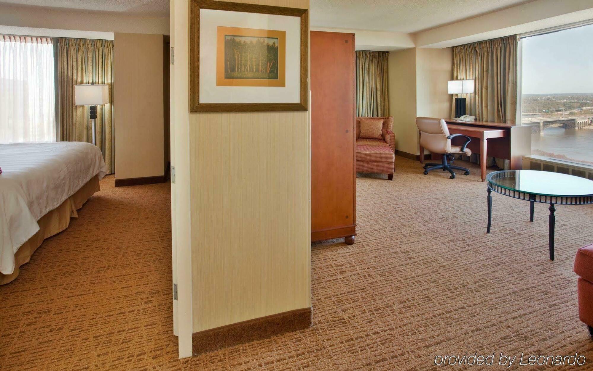 City Place Hotel Сейнт Луис Екстериор снимка